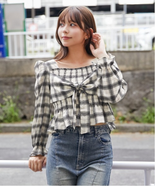 GORGE(ゴージ)の「デシンチェック シャーリングリボンブラウス|全3色(シャツ/ブラウス・レディース・アイボリー/ネイビー/ブラック・F)」の19枚目の写真
