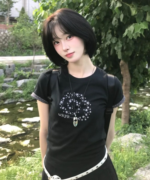 WaiKei(ワイケイ)の「【UNISEX】Wai Kei/スターレイヤードロールアップTシャツ(Tシャツ/カットソー・レディース・グレー/ブラック/ホワイト・MEDIUM/SMALL)」の5枚目の写真
