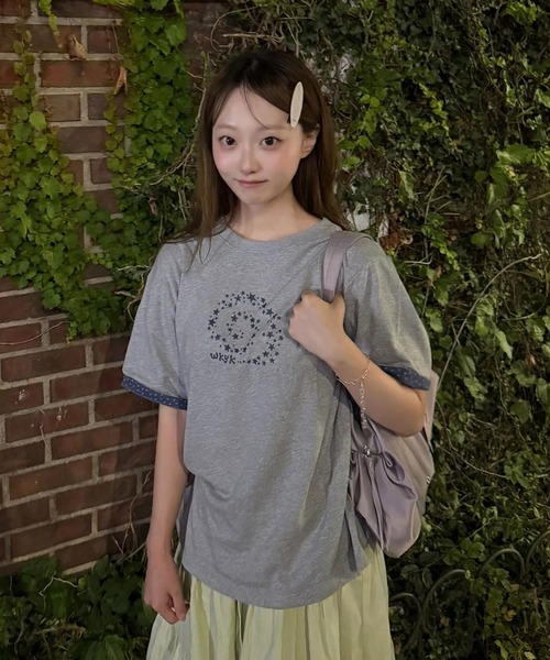 WaiKei(ワイケイ)の「【UNISEX】Wai Kei/スターレイヤードロールアップTシャツ(Tシャツ/カットソー・レディース・グレー/ブラック/ホワイト・MEDIUM/SMALL)」の7枚目の写真