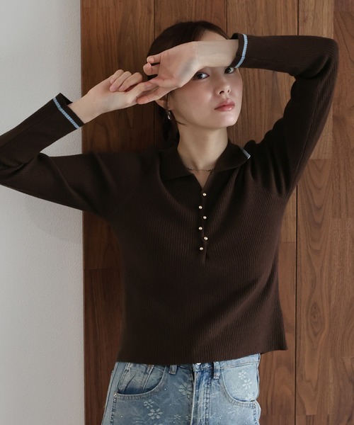 J by blue(ジェイバイブルー)の「バイカラースキッパーポロニット(ニット/セーター・レディース・ベージュ/ブラウン/チャコールグレー・MEDIUM)」の19枚目の写真