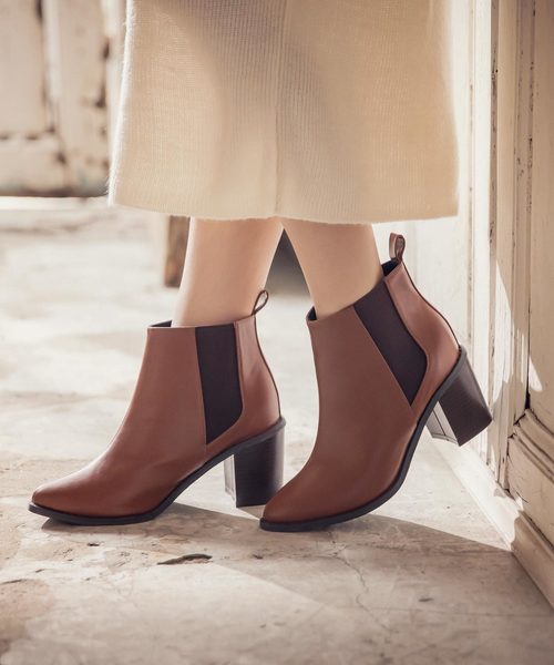 KOBE LETTUCE（コウベレタス）の「防水太ヒールサイドゴアブーツ（ブーツ・レディース・ブラック系その他2/ベージュ/ワインレッド/キャメル/ブラック系その他/ブラウン/グレイッシュベージュ/ベージュ系その他/ブラウン系その他/ベージュ系その他2/ブラック系その他4/ブラック系その他3/ブラック/ダークブラウン・LL/L/S/M/XL/3L）」の9枚目の写真