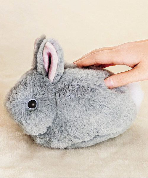 YOU+MORE!（ユーモア）の「もふもふ子うさぎポーチ　ジャージーウーリー（ポーチ・レディース・ホワイト/ベージュ/グレー・ONE SIZE）」の5枚目の写真