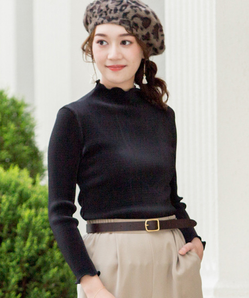 Kana(カナ)の「ボトルネックプリーツトップス(Tシャツ/カットソー・レディース・ホワイト/ブラック/ピンク/ブルー・M)」の3枚目の写真