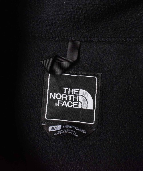 THE NORTH FACE（ザノースフェイス）の「【ヴィンテージ古着】THE NORTH FACE/ザ ノースフェイス フルジップ フリースジャケット（ジャージ・メンズ・ブラック・SMALL）」の2枚目の写真