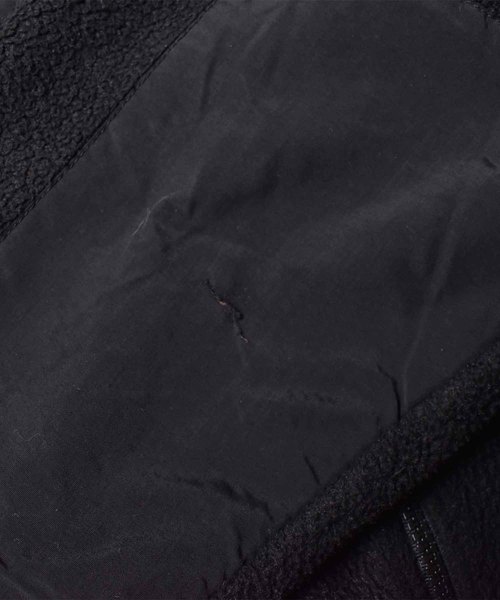 THE NORTH FACE（ザノースフェイス）の「【ヴィンテージ古着】THE NORTH FACE/ザ ノースフェイス フルジップ フリースジャケット（ジャージ・メンズ・ブラック・SMALL）」の4枚目の写真