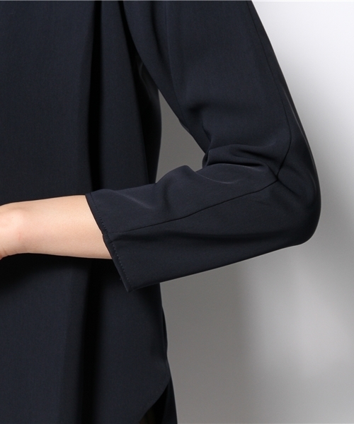 DouDou（ドゥドゥ）の「タックプリーツブラウス（シャツ/ブラウス・レディース・オフホワイト/ネイビー・FREE）」の9枚目の写真