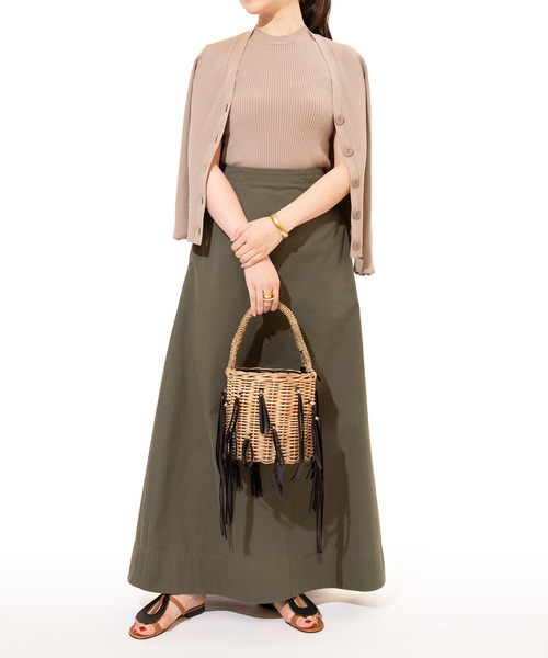 ESTNATION（エストネーション）の「ESTNATION / Vネックリブカーディガン（カーディガン/ボレロ・レディース・ライトベージュ/ブラック/ブラウン/オフホワイト/イエロー・38）」の15枚目の写真