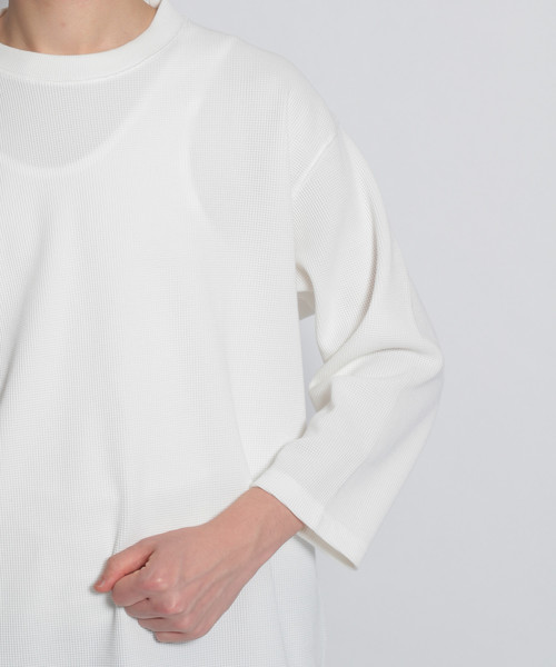 niko and...(ニコアンド)の「ワッフル7分袖Tシャツ(Tシャツ/カットソー・メンズ・ホワイト/ベージュ/ネイビー/ピンク・MEDIUM/LARGE)」の13枚目の写真