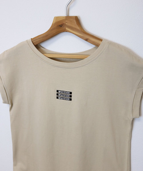 andme(アンドミー)の「ボックスロゴ刺繍フレンチスリーブTシャツ(Tシャツ/カットソー・レディース・ブラック/オフホワイト/ベージュ/ブラウン系その他・M)」の8枚目の写真