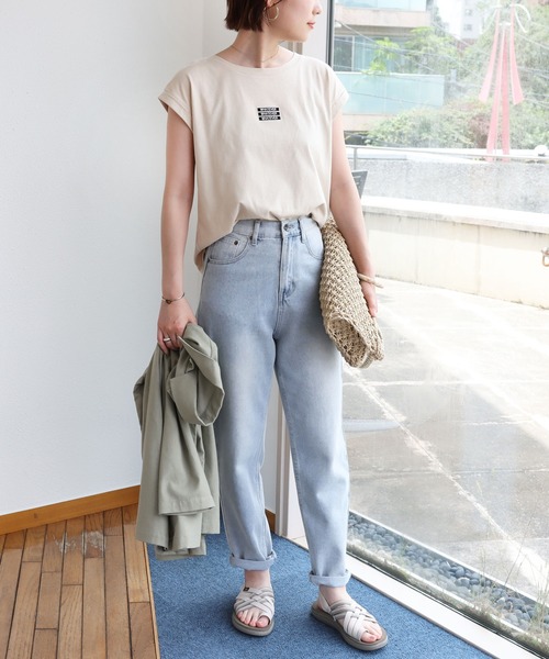 andme(アンドミー)の「ボックスロゴ刺繍フレンチスリーブTシャツ(Tシャツ/カットソー・レディース・ブラック/オフホワイト/ベージュ/ブラウン系その他・M)」の21枚目の写真