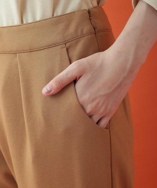 Jocomomola(ホコモモラ)の「ストレッチポンチパンツ(その他パンツ・レディース・ベージュ/ネイビー・40/42)」の5枚目の写真