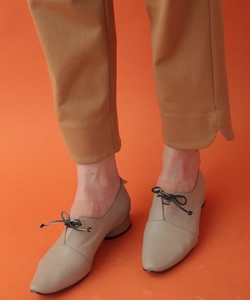 Jocomomola(ホコモモラ)の「ストレッチポンチパンツ(その他パンツ・レディース・ベージュ/ネイビー・40/42)」の4枚目の写真
