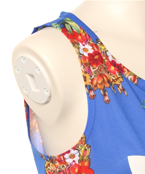adidas Originals（アディダスオリジナルス）の「アディダス オリジナルス ファーム コラボ FARM FRUTAFLOR TANK（タンクトップ・レディース・マルチ・SMALL/MEDIUM）」の5枚目の写真