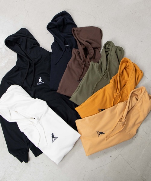 KANGOL（カンゴール）の「∴WEGO/【WEB限定カラーあり】KANGOL別注【裏毛】ビッグシルエットプルパーカー（パーカー・メンズ・ブラウン/ブラック/ベージュ/マスタード/ホワイト/ネイビー/カーキ/パープル/ライトベージュ・MEDIUM/LARGE）」の21枚目の写真