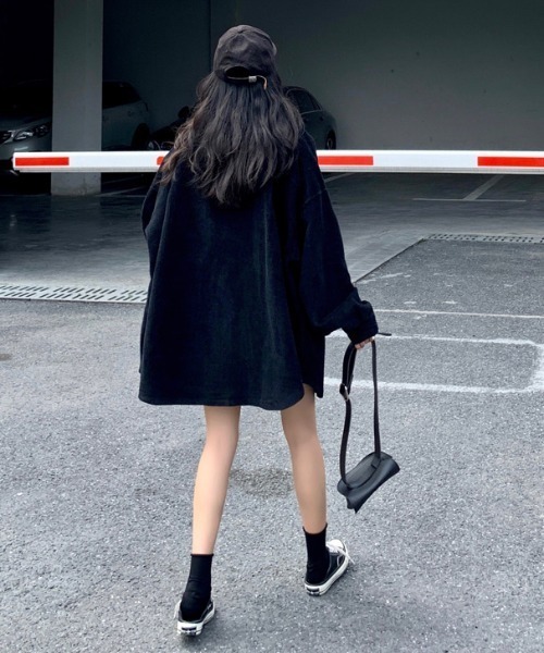 MANGROVE（マングローブ）の「【MANGROVE SELECT】オーバーサイズコーデュロイジャケット（カバーオール・レディース・ブラック/ナチュラル・FREE）」の9枚目の写真