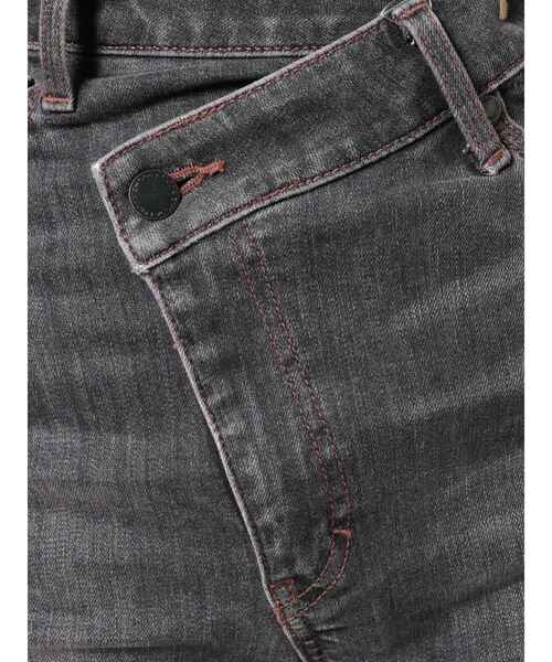 EMODA(エモダ)の「アシンメトリーフィットジャストウエストフレアジーンズ(デニムパンツ・レディース・グレー/ブルー・SMALL/MEDIUM/X-SMALL)」の16枚目の写真