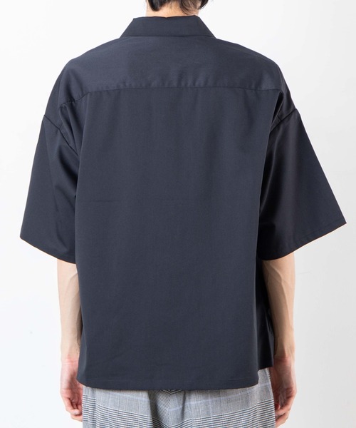 WEGO(ウィゴー)の「WEGO/ビッグポケット5分袖CPOシャツ(シャツ/ブラウス・メンズ・ブラック/ホワイト/ライトピンク・MEDIUM/LARGE)」の17枚目の写真