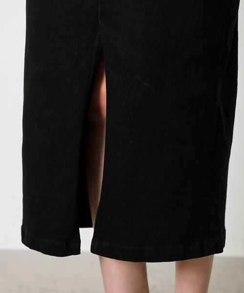 AZUL by moussy（アズールバイマウジー）の「HIGH WAIST SLIT DENIM SKIRT/ハイウエストスリットデニムスカート（デニムスカート・レディース・ブラック/ダークブルー/ホワイト/ライトブルー/ベージュ・SMALL/MEDIUM/LARGE/X-SMALL）」の21枚目の写真