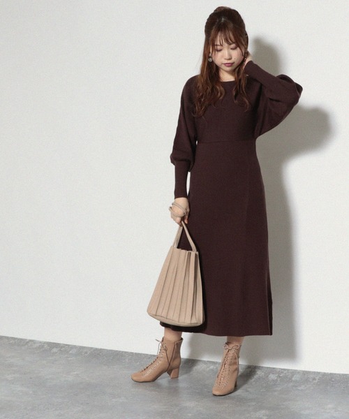 Cheek(チーク)の「バックレースアップニットワンピース(ワンピース・レディース・ブラウン/ブルー/モカ/ベージュ/キャメル・MEDIUM)」の19枚目の写真