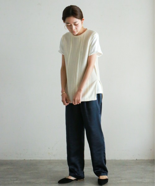 NOMBRE IMPAIR(ノンブルアンペール)の「グロスサテン ストレートパンツ(その他パンツ・レディース・ベージュ/ネイビー/イエロー・FREE)」の6枚目の写真