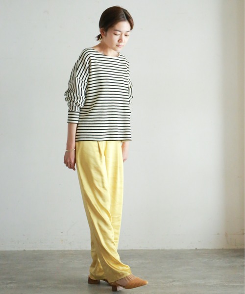 NOMBRE IMPAIR(ノンブルアンペール)の「グロスサテン ストレートパンツ(その他パンツ・レディース・ベージュ/ネイビー/イエロー・FREE)」の19枚目の写真