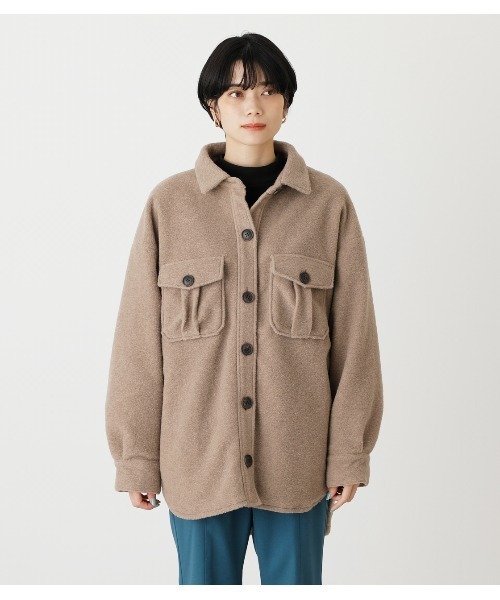 AZUL by moussy（アズールバイマウジー）の「BOUCLE LOOSE CPO JACKET/ブークレルーズCPOジャケット（ブルゾン・レディース・ダークベージュ/ライトカーキ/アイボリー・MEDIUM/SMALL）」の7枚目の写真