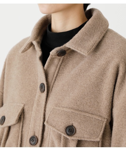 AZUL by moussy（アズールバイマウジー）の「BOUCLE LOOSE CPO JACKET/ブークレルーズCPOジャケット（ブルゾン・レディース・ダークベージュ/ライトカーキ/アイボリー・MEDIUM/SMALL）」の10枚目の写真