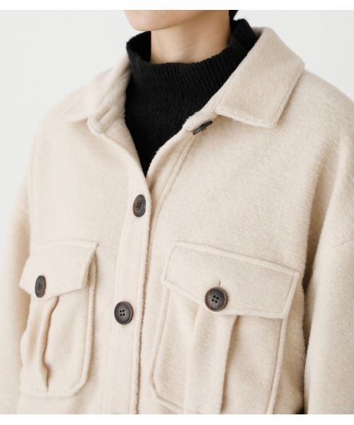 AZUL by moussy（アズールバイマウジー）の「BOUCLE LOOSE CPO JACKET/ブークレルーズCPOジャケット（ブルゾン・レディース・ダークベージュ/ライトカーキ/アイボリー・MEDIUM/SMALL）」の19枚目の写真