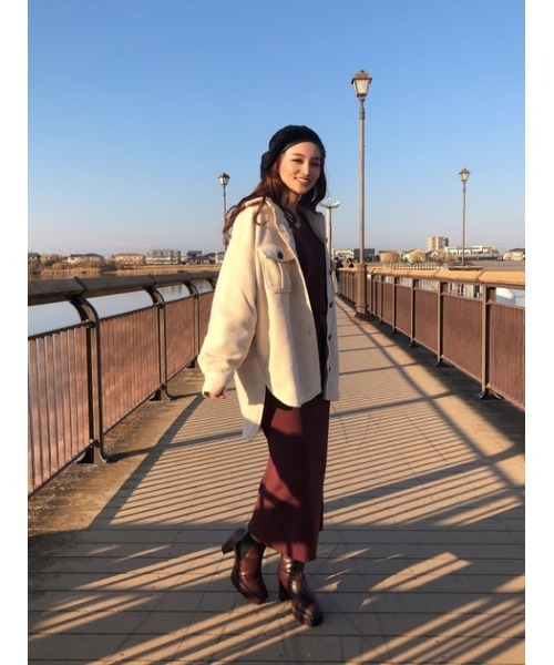 AZUL by moussy（アズールバイマウジー）の「BOUCLE LOOSE CPO JACKET/ブークレルーズCPOジャケット（ブルゾン・レディース・ダークベージュ/ライトカーキ/アイボリー・MEDIUM/SMALL）」の22枚目の写真