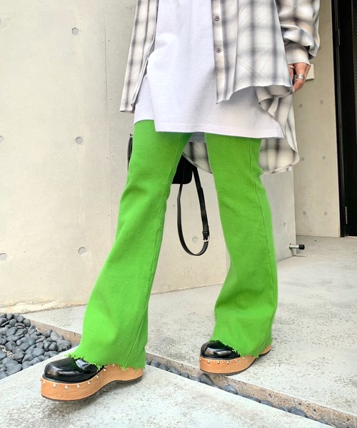 WHO'S WHO gallery（フーズフーギャラリー）の「リブダメージパンツ（スラックス・レディース・チャコールグレー/ブラック/グリーン/ベージュ系その他/ブルー/レッド/イエロー×グリーン/ライトグレー・FREE）」の7枚目の写真