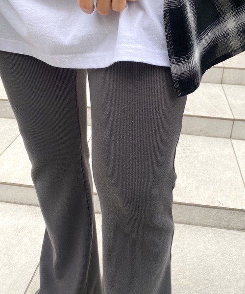 WHO'S WHO gallery（フーズフーギャラリー）の「リブダメージパンツ（スラックス・レディース・チャコールグレー/ブラック/グリーン/ベージュ系その他/ブルー/レッド/イエロー×グリーン/ライトグレー・FREE）」の15枚目の写真