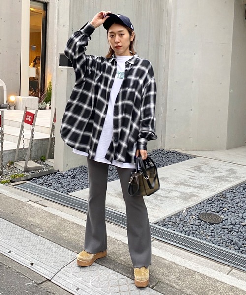 WHO'S WHO gallery（フーズフーギャラリー）の「リブダメージパンツ（スラックス・レディース・チャコールグレー/ブラック/グリーン/ベージュ系その他/ブルー/レッド/イエロー×グリーン/ライトグレー・FREE）」の17枚目の写真