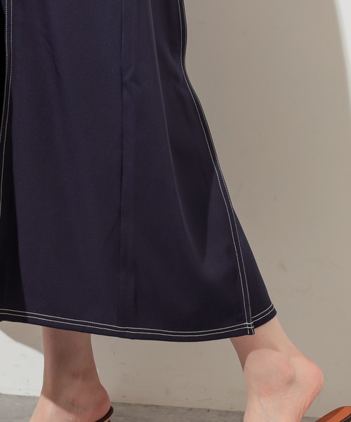 natural couture(ナチュラルクチュール)の「配色ステッチジャンスカ(ワンピース・レディース・ネイビー/ブラック/ライトベージュ・FREE)」の20枚目の写真