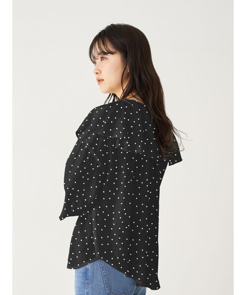 earth music&ecology(アースミュージックアンドエコロジー)の「【WEB限定】ラッフル衿ブラウス *(シャツ/ブラウス・レディース・オフホワイト/ピンクベージュ/ドット/グレイッシュベージュ/ブラック系その他5・FREE)」の20枚目の写真