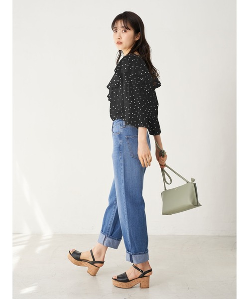 earth music&ecology(アースミュージックアンドエコロジー)の「【WEB限定】ラッフル衿ブラウス *(シャツ/ブラウス・レディース・オフホワイト/ピンクベージュ/ドット/グレイッシュベージュ/ブラック系その他5・FREE)」の17枚目の写真