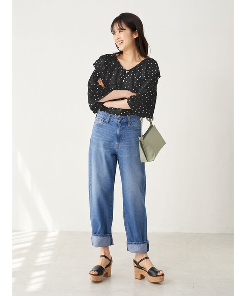 earth music&ecology(アースミュージックアンドエコロジー)の「【WEB限定】ラッフル衿ブラウス *(シャツ/ブラウス・レディース・オフホワイト/ピンクベージュ/ドット/グレイッシュベージュ/ブラック系その他5・FREE)」の21枚目の写真