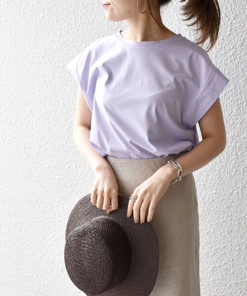 SHIPS(シップス)の「ショルダータックプルオーバー◆(Tシャツ/カットソー・レディース・ホワイト/ブラック/カーキ/ラベンダー・ONE SIZE)」の4枚目の写真
