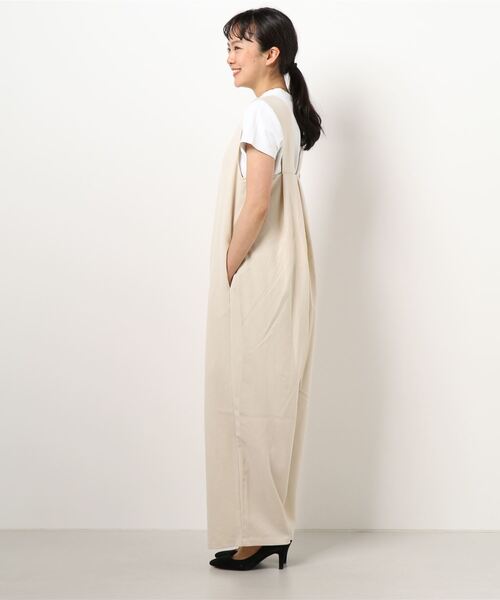 Alluge（アルージュ）の「後ろタックデザインコンビネゾン（つなぎ/オールインワン・レディース・グレイッシュベージュ/ライトベージュ/ブラック・FREE）」の5枚目の写真