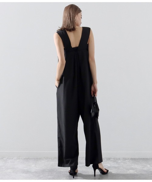 Alluge（アルージュ）の「後ろタックデザインコンビネゾン（つなぎ/オールインワン・レディース・グレイッシュベージュ/ライトベージュ/ブラック・FREE）」の6枚目の写真