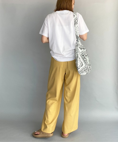 PICCIN（ピッチン）の「レギュラーフィットフロッキーロゴTシャツ（HERBIS）（Tシャツ/カットソー・レディース・ホワイト/チャコールグレー/ベージュ・M）」の14枚目の写真