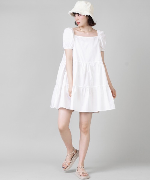 SPINNS（スピンズ）の「スクエアネックティアードワンピース（ワンピース・レディース・ホワイト/ブラック/パープル・ONESIZE）」の10枚目の写真