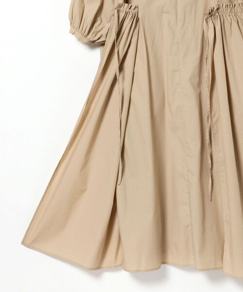 Ray BEAMS（レイビームス）の「Ray BEAMS / バック ギャザー パフスリーブ ワンピース（ワンピース・レディース・ブラック/ベージュ/バイオレット・ONE SIZE）」の15枚目の写真