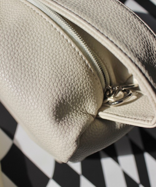 SANSeLF(サンセルフ)の「Se 2way ポーチバッグ 【SANSeLF】sana21a001(ハンドバッグ・レディース・ピンク/オレンジ/グリーン/ブラック/ホワイト/グリーン系その他/ピンク系その他/ブルー系その他/カーキ/オレンジ系その他/ライトパープル/ライトグリーン/ライトイエロー/ホワイト系その他/ライトピンク/オリーブ・FREE)」の20枚目の写真