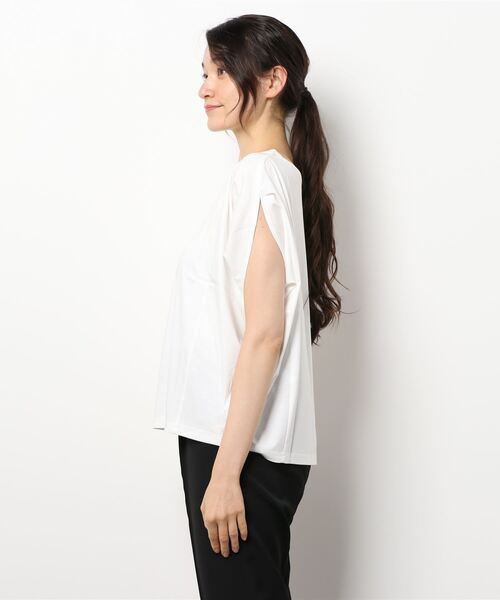 CAPRICIEUX LE'MAGE（カプリシューレマージュ）の「スリットフレンチTシャツ（Tシャツ/カットソー・レディース・ブラック/オフホワイト/グリーン・FREE）」の5枚目の写真