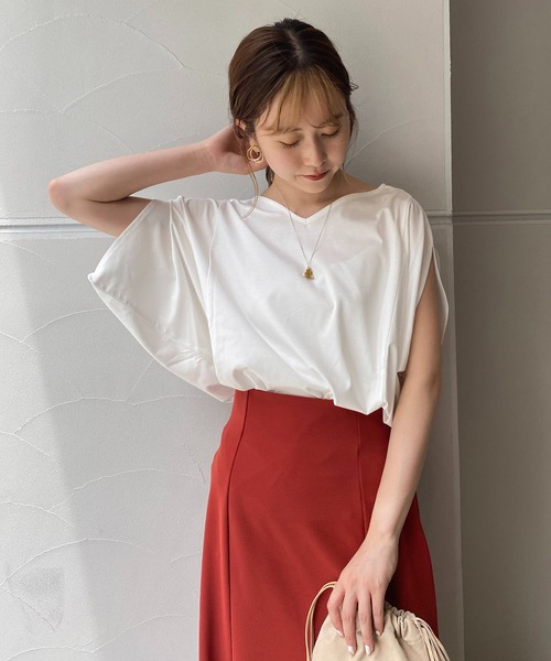 CAPRICIEUX LE'MAGE（カプリシューレマージュ）の「スリットフレンチTシャツ（Tシャツ/カットソー・レディース・ブラック/オフホワイト/グリーン・FREE）」の16枚目の写真