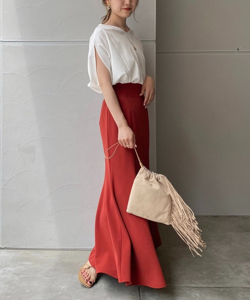 CAPRICIEUX LE'MAGE（カプリシューレマージュ）の「スリットフレンチTシャツ（Tシャツ/カットソー・レディース・ブラック/オフホワイト/グリーン・FREE）」の21枚目の写真