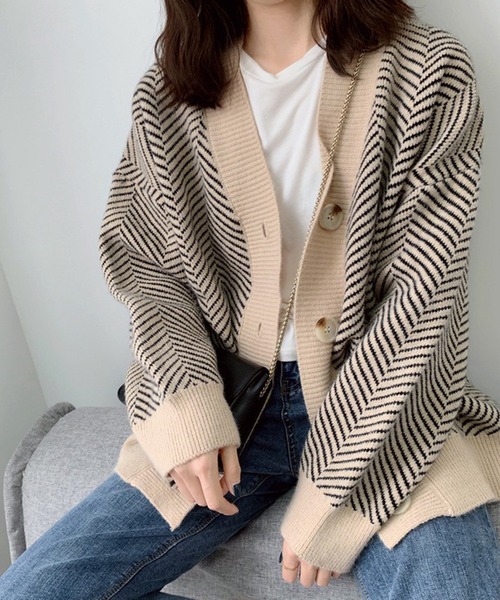 Jewelobe（ジュエローブ）の「ヘリンボーンオーバーカーディガン（カーディガン/ボレロ・レディース・ベージュ/ブラック・FREE）」の7枚目の写真