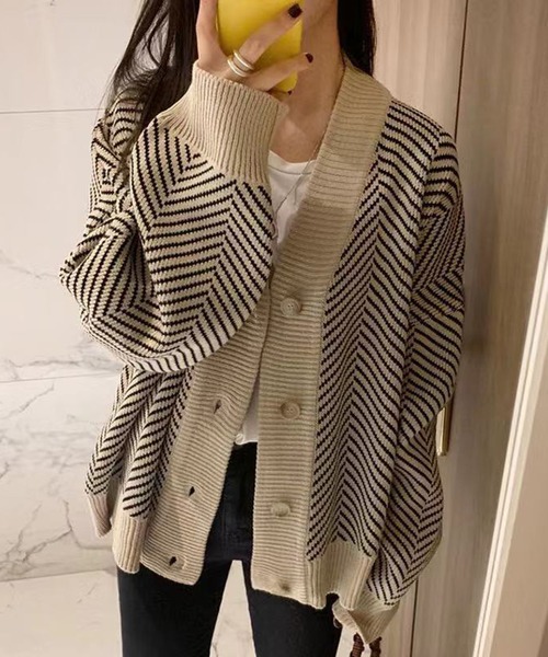 Jewelobe（ジュエローブ）の「ヘリンボーンオーバーカーディガン（カーディガン/ボレロ・レディース・ベージュ/ブラック・FREE）」の10枚目の写真