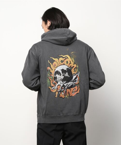 VOLCOM（ボルコム）の「VOLCOM/ボルコム ルーズシルエット バックプリントパーカー A4132109（パーカー・メンズ・ブラック・S/M/L/XL）」の4枚目の写真