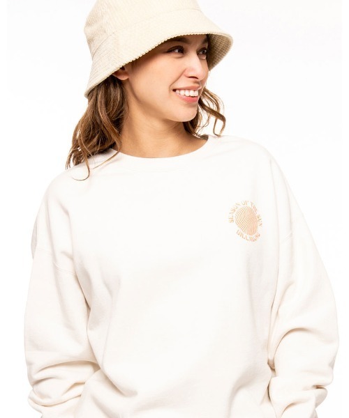 BILLABONG(ビラボン)の「BILLABONG レディース 【ORGANIC COTTON】 GRAPHIC ORGANIC SWEA クルーネックトレーナー 【2021年秋冬モデル】/ビラボンレディーススウェット(スウェット・レディース・ホワイト/ブラック/アイボリー/ブルー系その他・MEDIUM)」の2枚目の写真